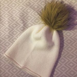 Aritzia White Toque